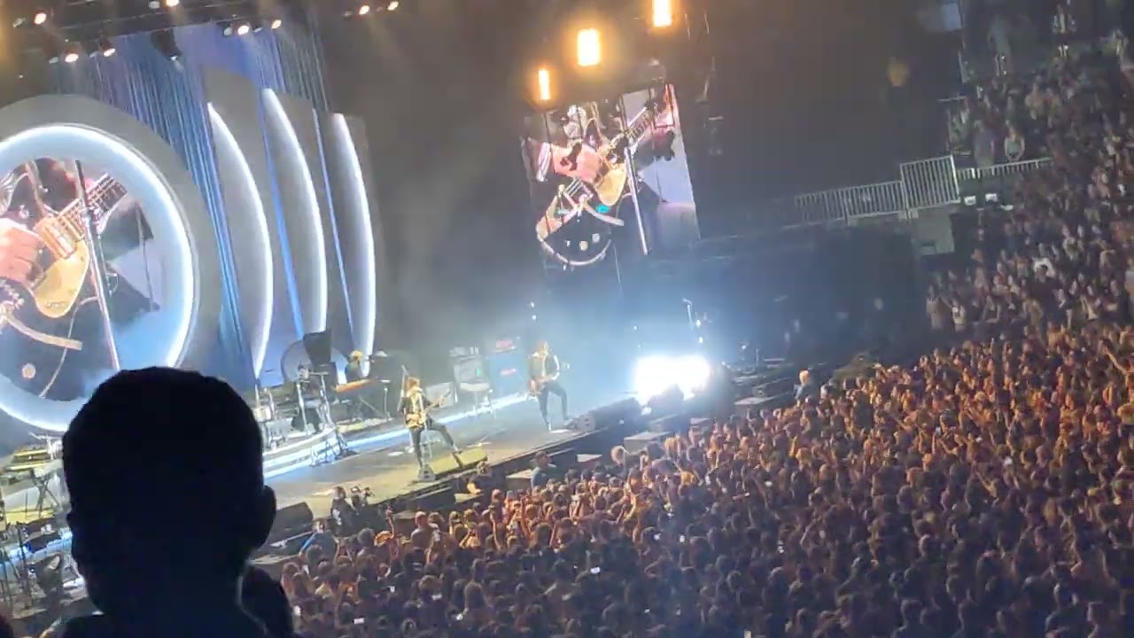 Arctic Monkeys R U Mine? live at TD Garden 9/3/23 (by my 11 year old) ❤️🤘