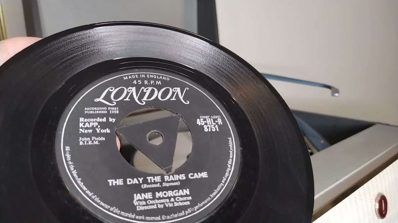 The Day That The Rains Came ~ Jane Morgan ~ 1958 London 45rpm Vinyl SIngle ~ Bush SRP31D Player