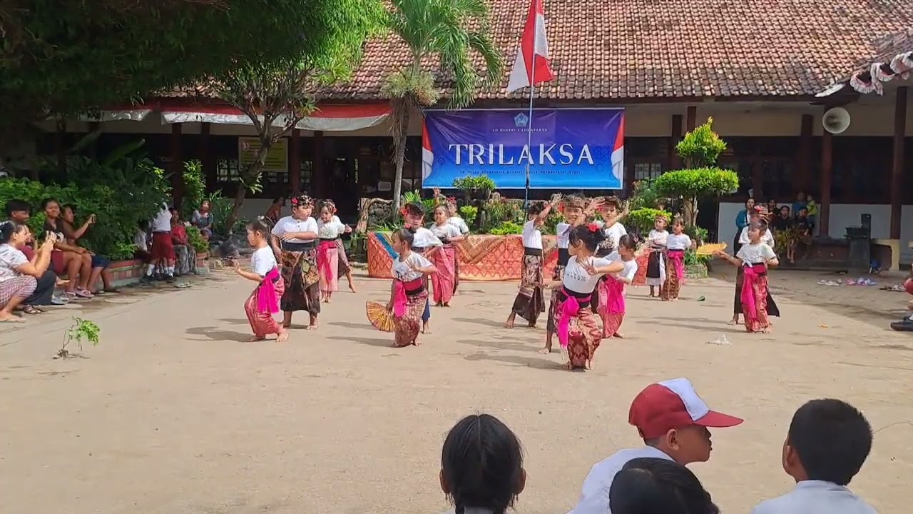 BERSAMA TRILAKSA 50 TAHUN MEMBENTUK GENERASI UNTUK MEMBANGUN NEGERI_3