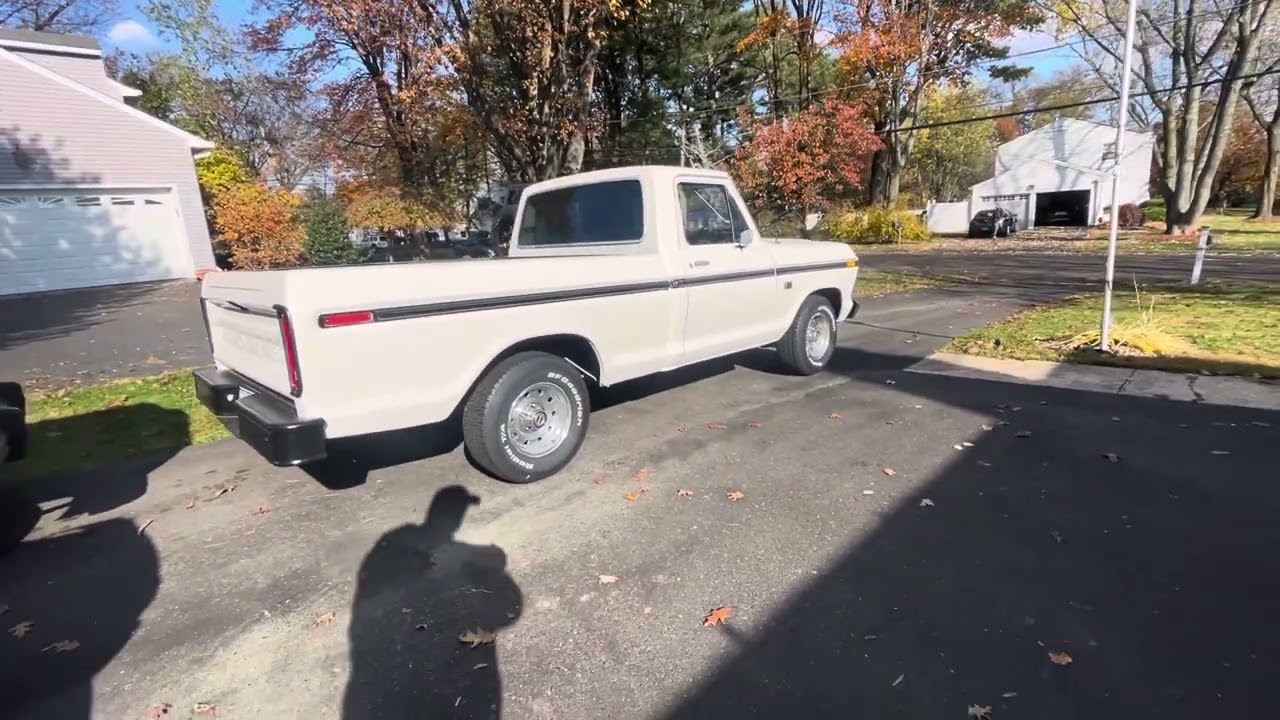 1976 Ford F100 with Blueprint 347 Stroker, True Dual 2.5 to Flowmaster Series 10 with dumps.