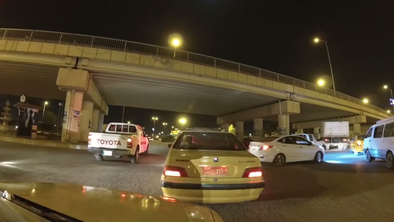 Night tour in streets of the Iraqi city of Nasiriyah