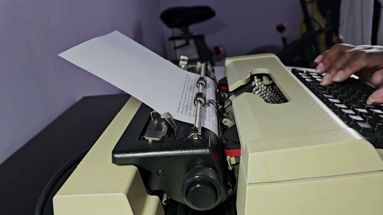 ASMR Erika electric typewriter