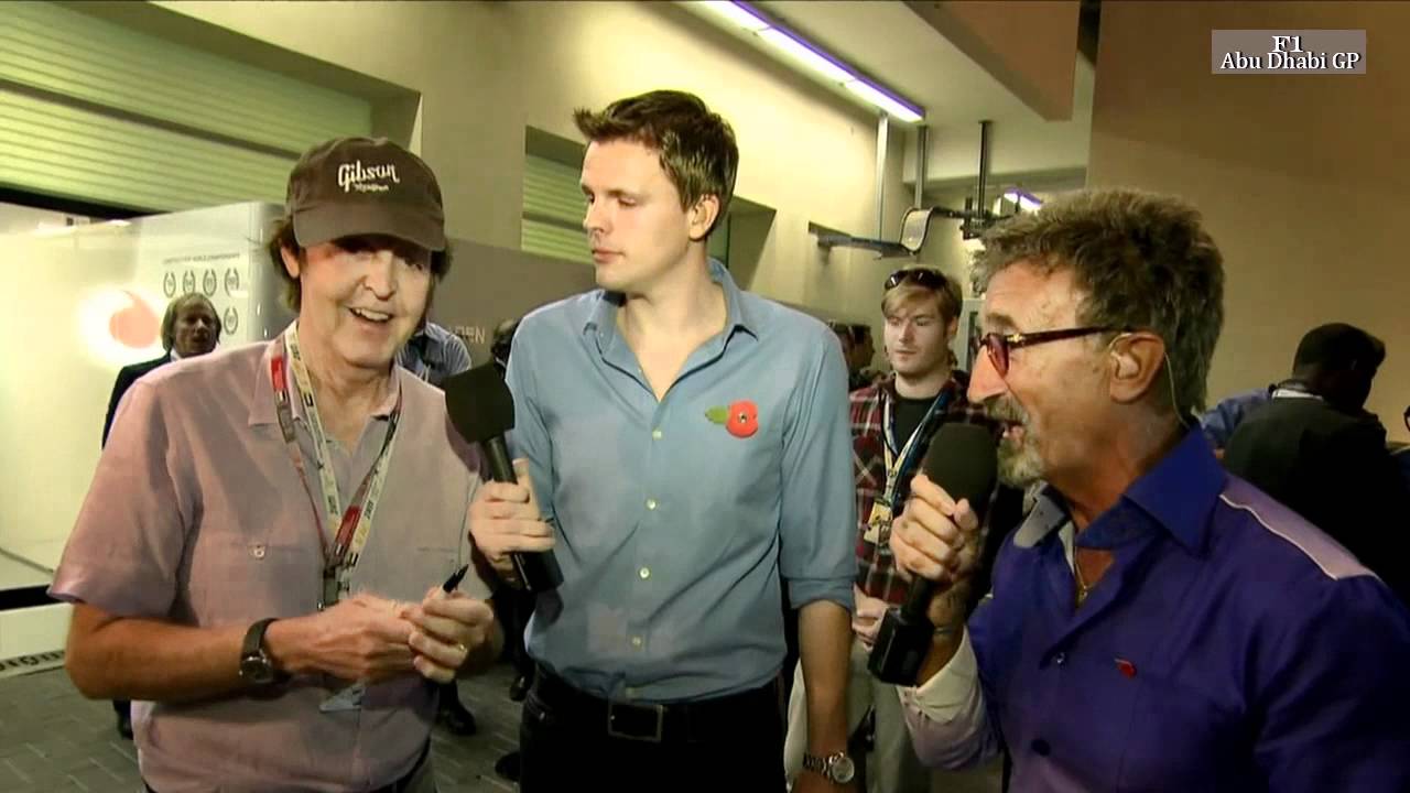 Stars signing Eddie Jordan shirt Abu Dhabi Formula 1 GP