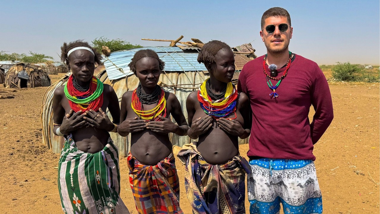 Çıplak Gezen Göçebe Afrika Kabilesini | Etiyopya - 418 🇪🇹