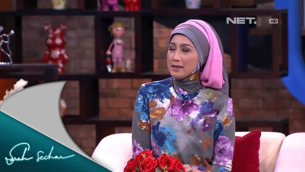 Sarah Sechan - Desy Ratnasari - Artis