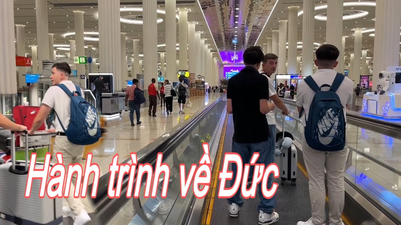 Hành trình từ Việt Nam sang Đức mang theo hành lý đầy cá khô, rau quả. Cuộc sống ở Đức