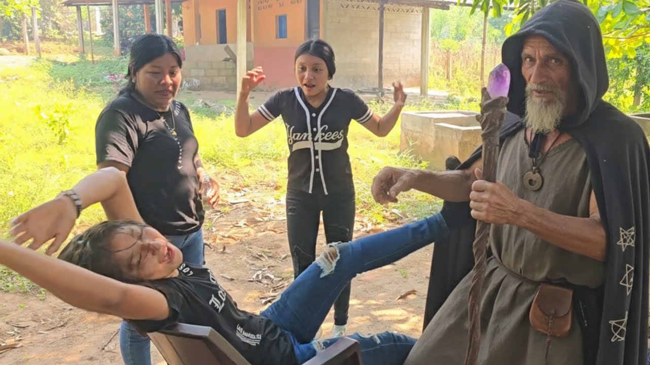 Llamamos Una BRUJA Para Hacerle Una Limpia A Martina😭 Le Sacó El MaI Espiritu😱