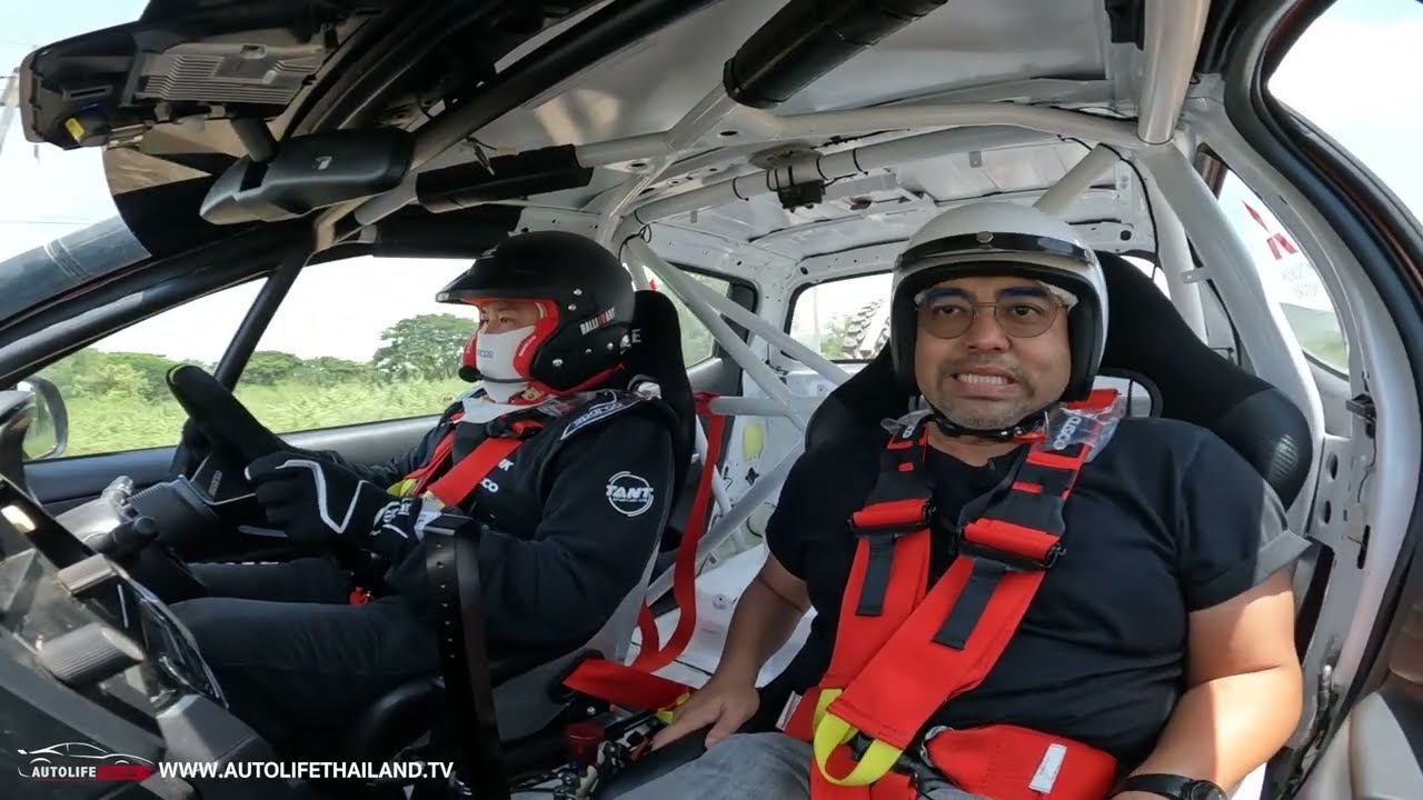 เฮ้ยจริงดิ !! นี่ Triton?? ลองนั่งในรถแข่ง MITSUBISHI TRITON RALLY CAR ก่อนลงชิงชัย พ.ย.นี้