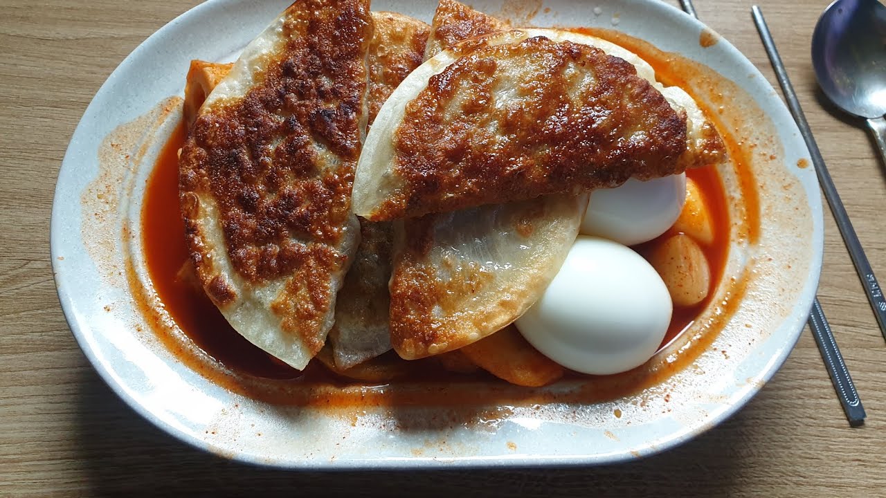 떡볶이 먹방 잡채만두,계란