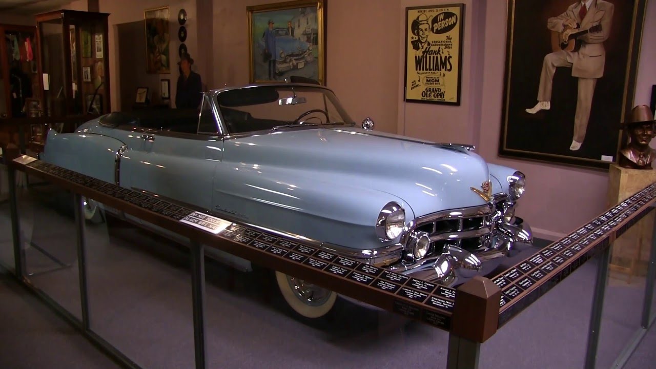 Phil Mack in the Hank Williams Museum, Montgomery Alabama USA
