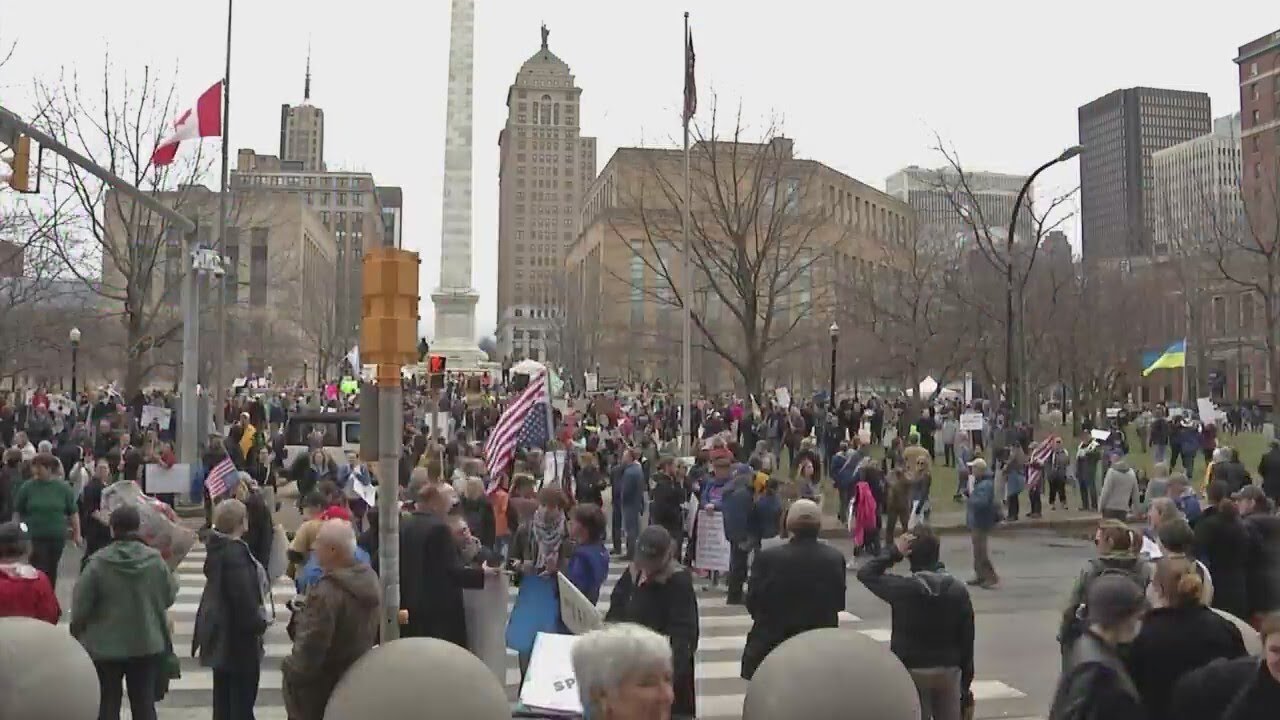Thousands of protesters gather in Niagara Square for 