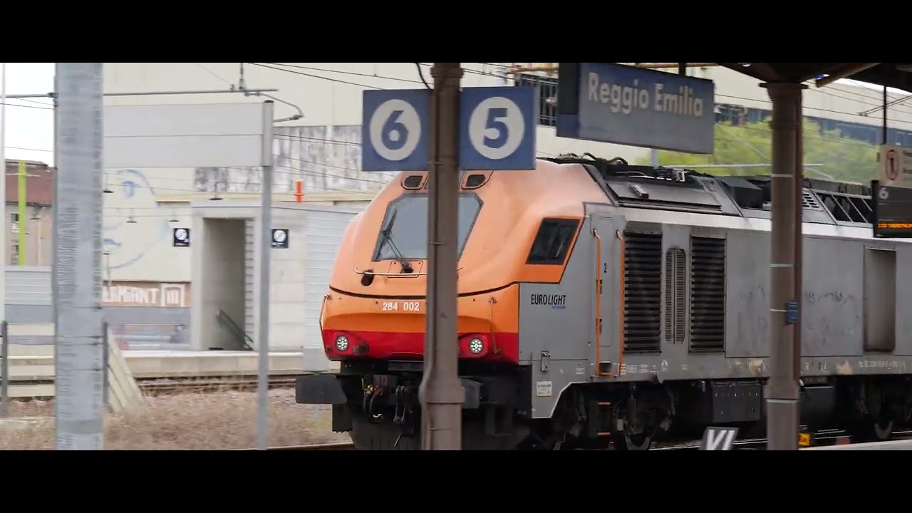 Grande traffico:stazione Reggio Emilia 31 marzo 2023