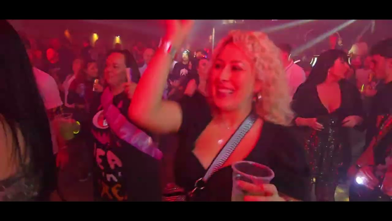 1994 Forever Young  (Event)