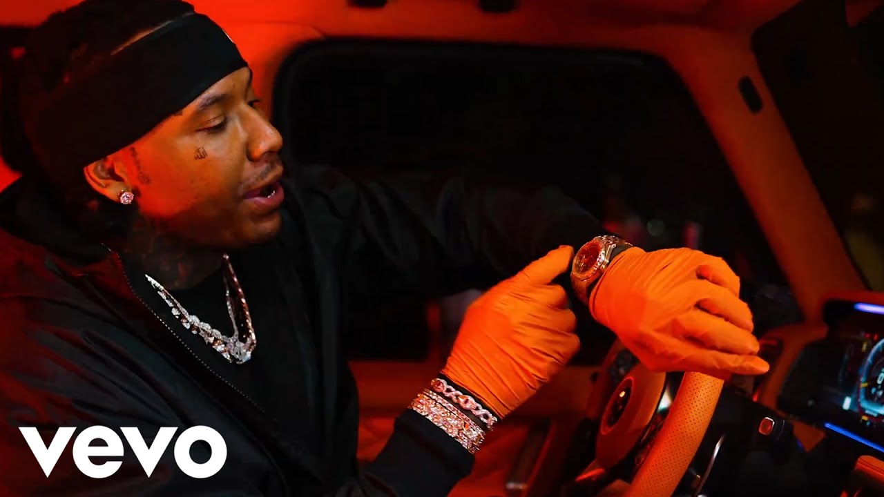 Moneybagg Yo ft. Gucci Mane - Grams [Music Video]