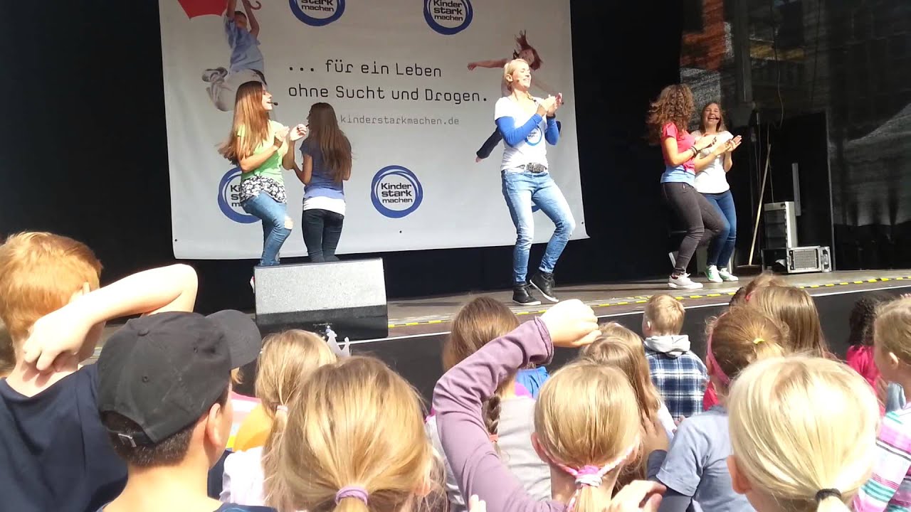 Tanzalarmkids in Köln 20.9.2015  Interview + AEIOU
