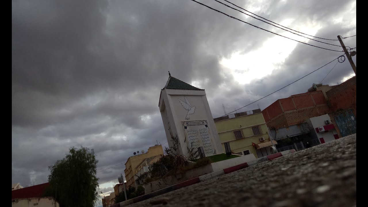 جولة خفيفة في مدينة مغنية سيتي كادي و العزوني Driving Mahnia cité cadi azouni