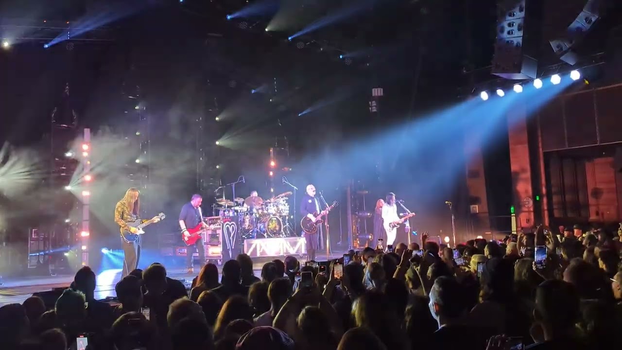 "1979" Smashing Pumpkins, The world is a Vampire tour, Las Vegas 73023