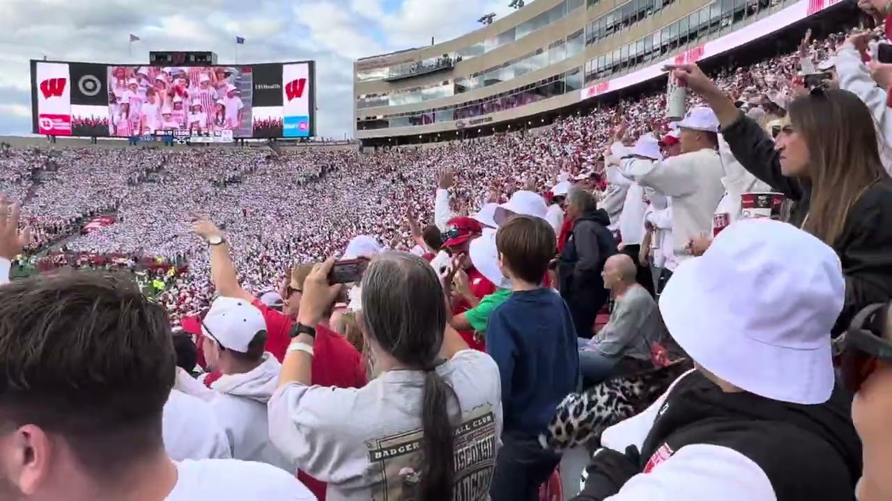 Jump around – University of Wisconsin football game