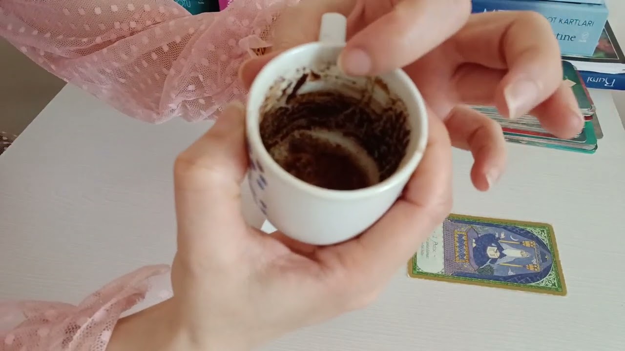 Akrep burcu niyetini tut dinle kahve tarot a&ccedil;ılımı 21 Mart☕️🔮🧚🏼&zwj;♀️