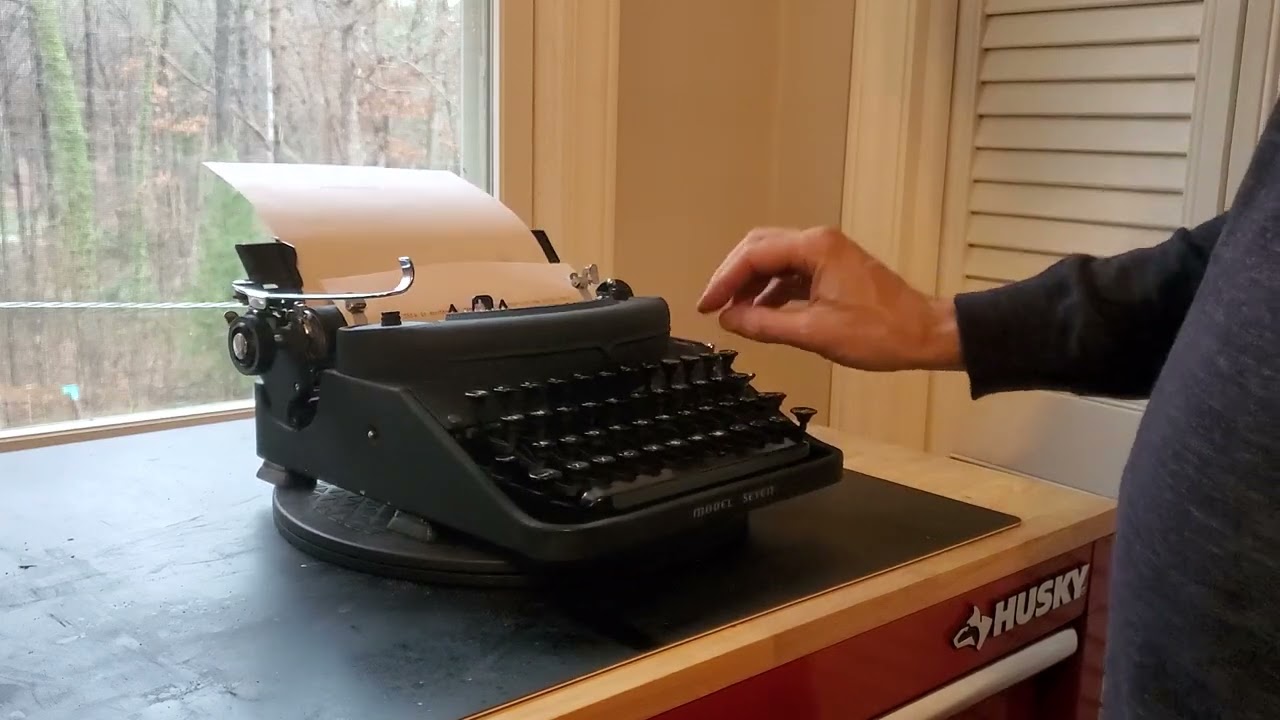 Remington / Underwood Noiseless Model 7 Typewriter Tutorial