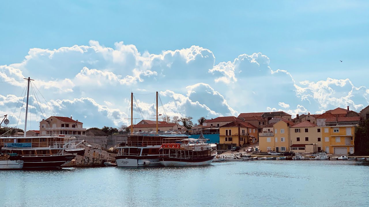 Discover Croatia walking tour in Dalmatia fisherman village Privlaka