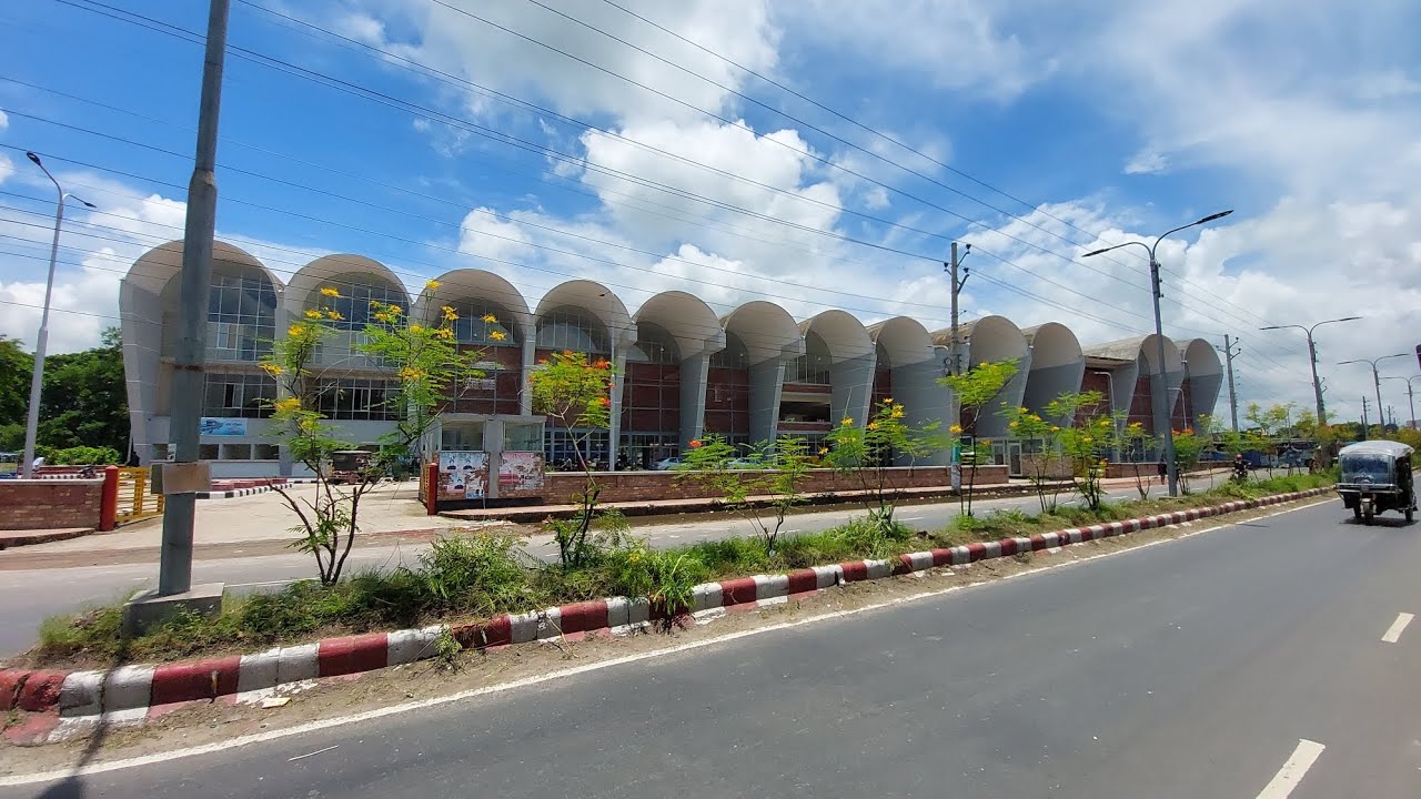 অনন্য সুন্দর মাদারীপুর পৌর কেন্দ্রীয় বাস টার্মিনাল চালু হয়েছে