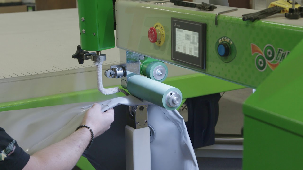 Miller Weldmaster: Finishing Seams for Air-tight Drop-stich panels