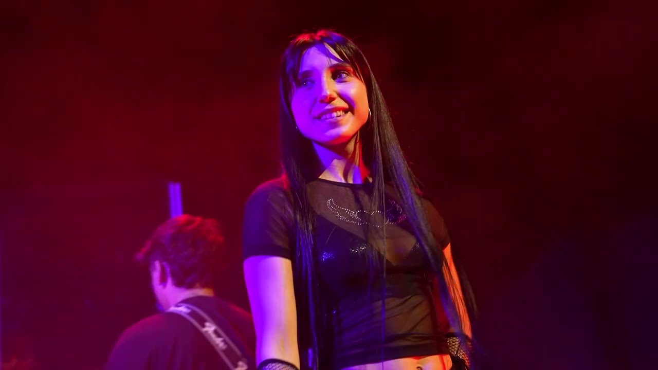 Anna Sophie - Insanity Tour [Live: Dom im Berg]