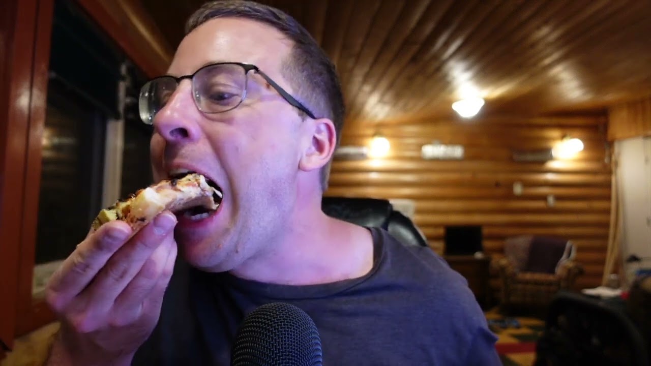 ASMR Eating a pizza, no talking, mukbang, eating sounds