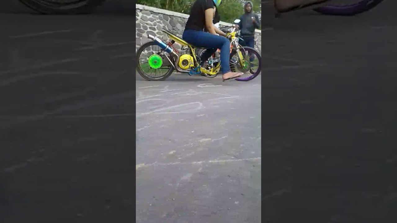 Joki cewe cantik Tegal setiing mio 200cC bkin greget [taken video by Ttd Husoli]