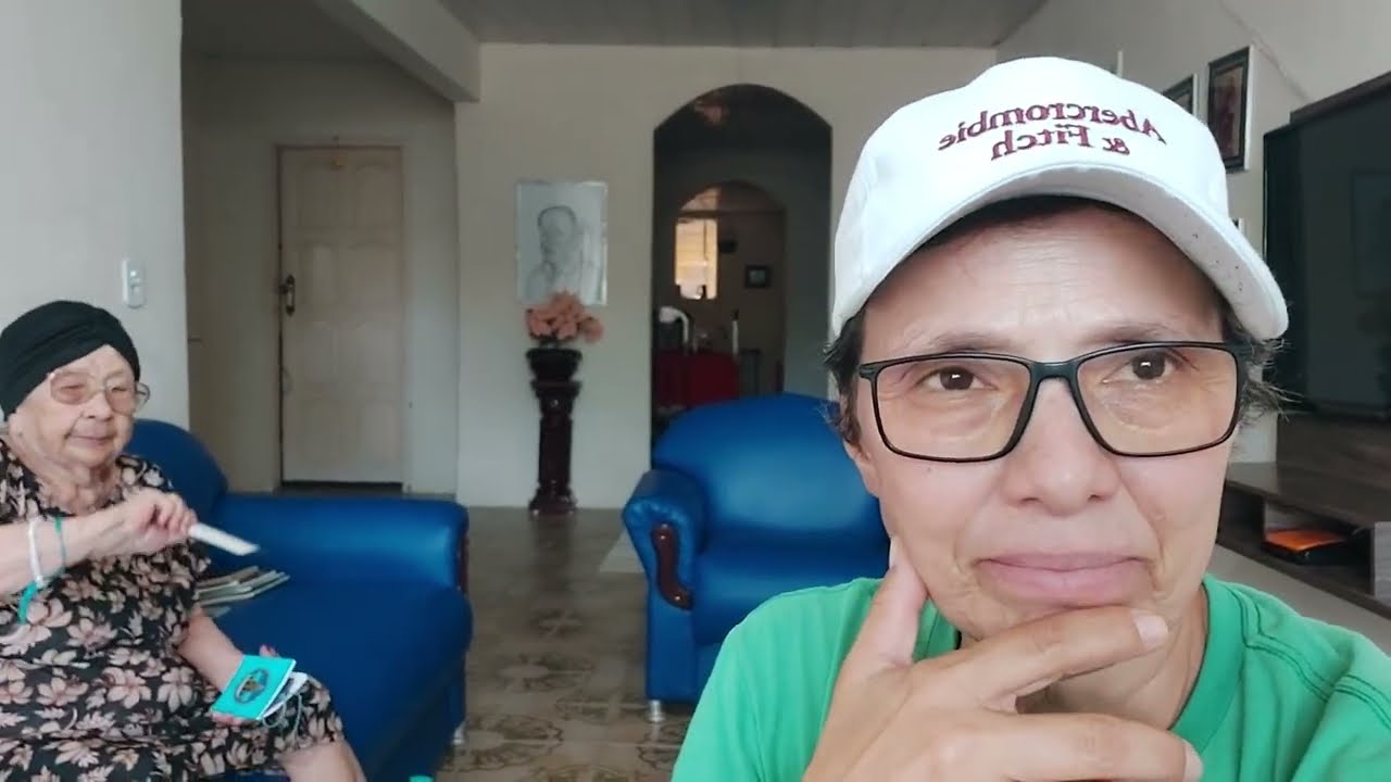QUANDO O COVEIRO QUER ANTECIPAR A COVA DE D. NAIR E ADRIANA,, KKKKKKKKKKKK