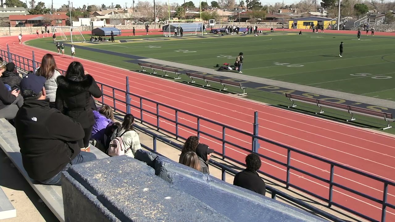 Girls 1600m Heat 2