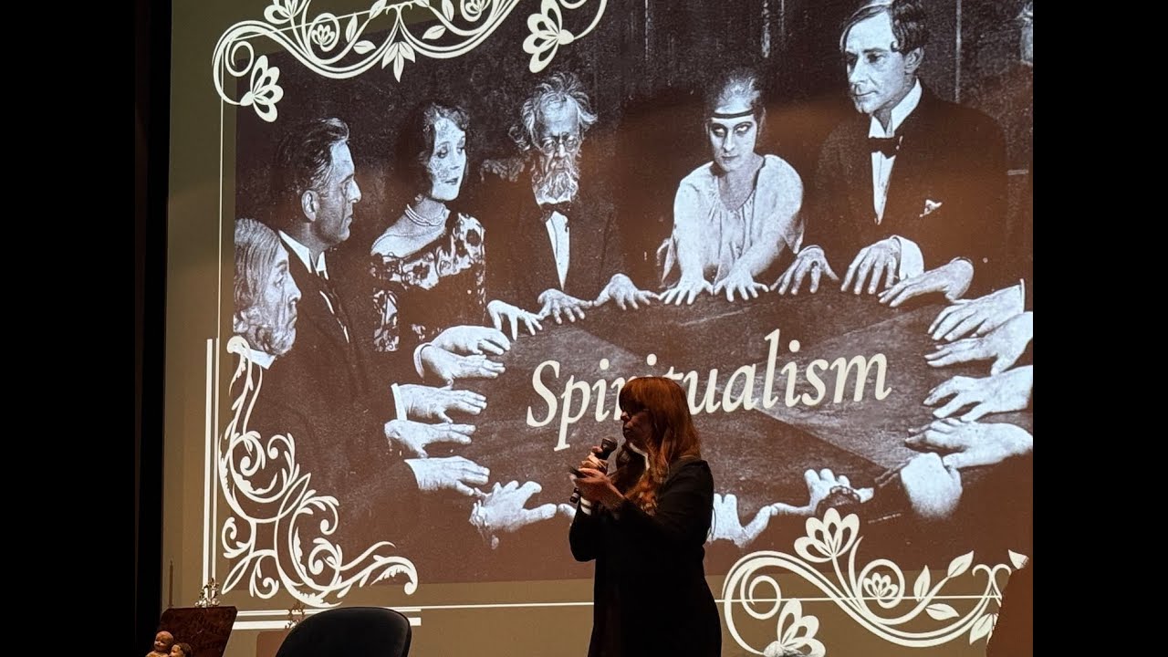 Walking With Ghosts: Real Life Hauntings With Amy Bruni