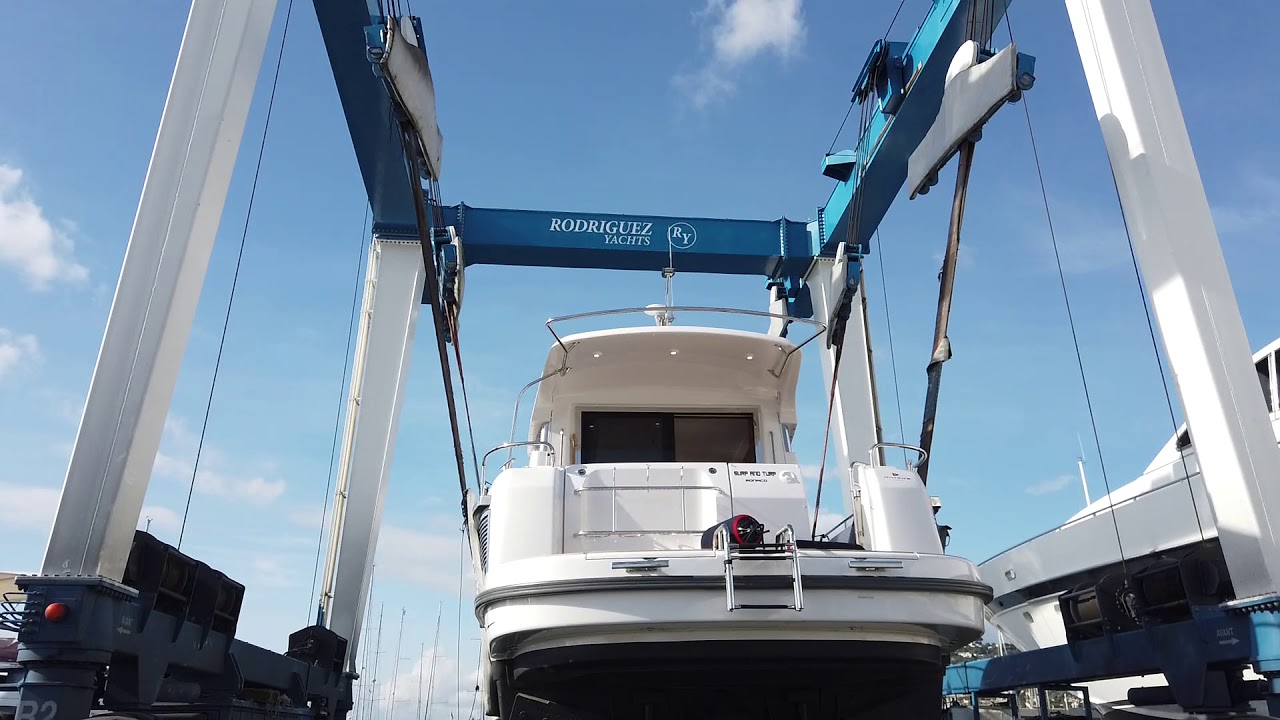 Nimbus 405 Coupé 2020 ready to go at sea