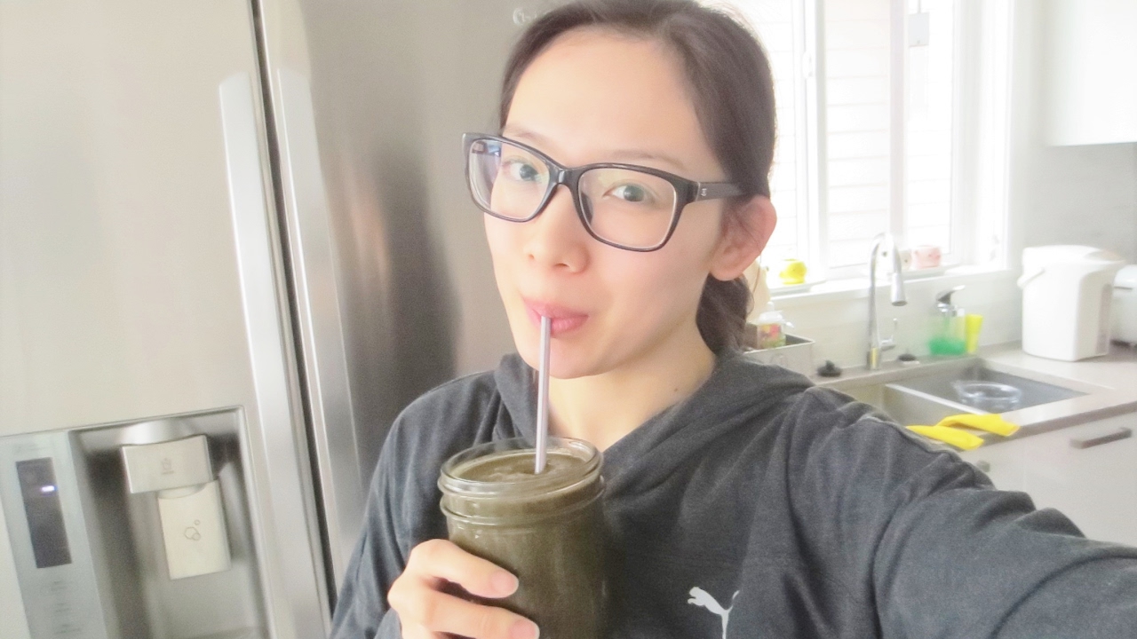 GREEN SMOOTHIE THAT TASTES GOOD! - DafyneMeBella