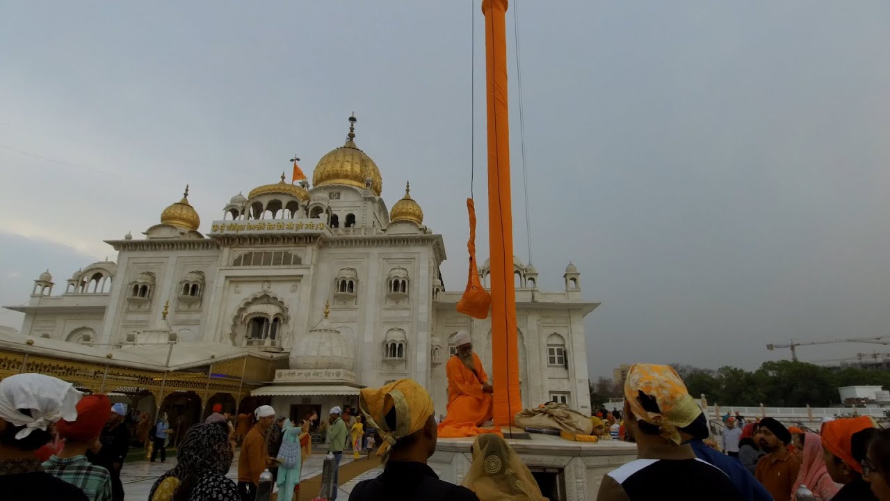 Nishan Saheb Chola Changing - Gurudwara Bangla Saheb