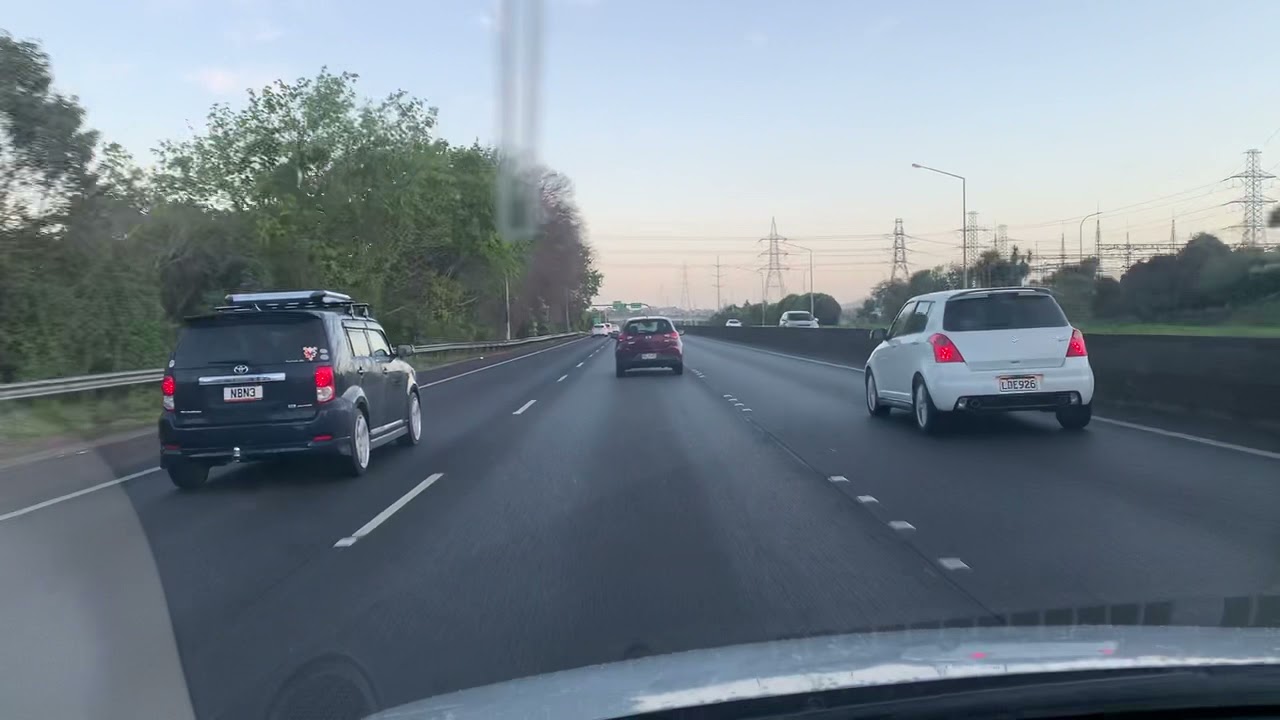 New Zealand Electrician [Going to Work]
