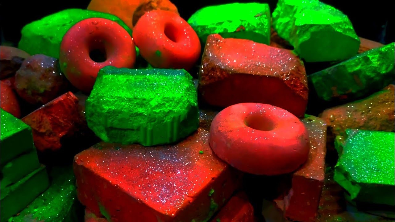 Soft and Crunchy Gym Chalk,oddlysatisfying#asmr#satisfying 