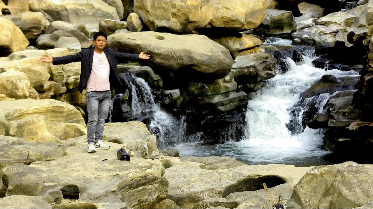 Fredy Lalruatsanga : Lalram thleng rawh se.//Phuahtu; R.Vanlalzaua