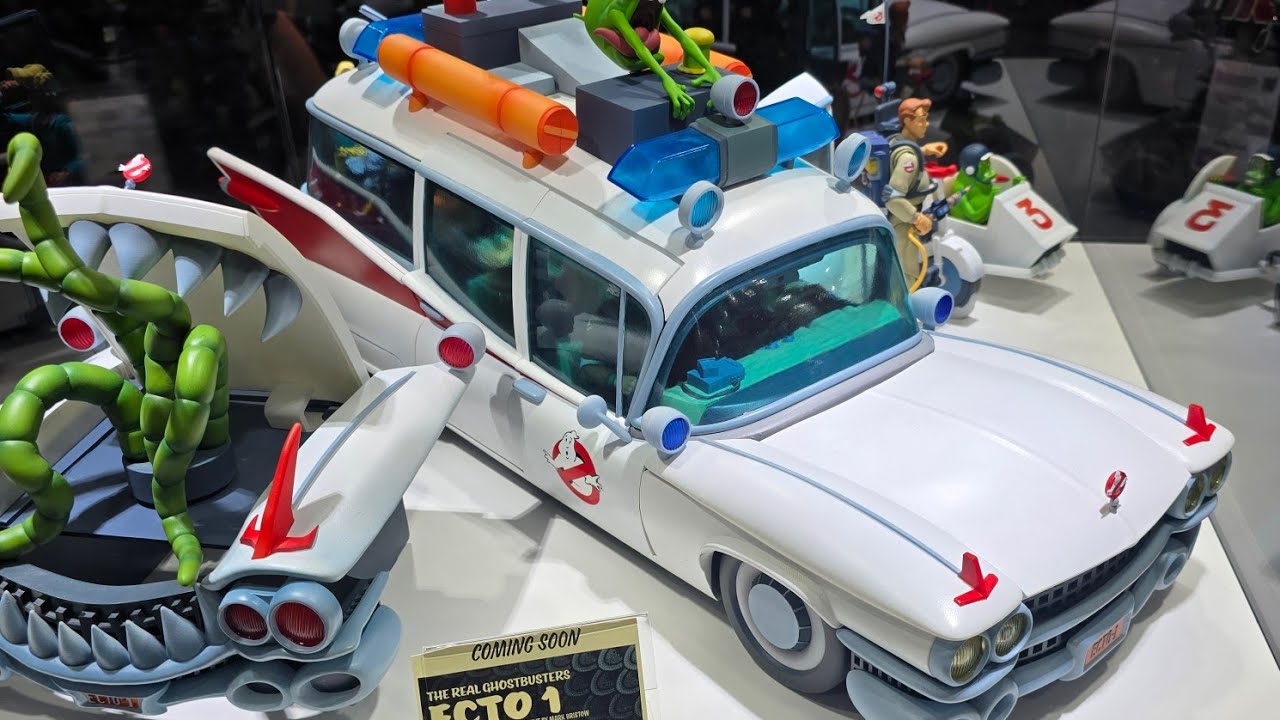 Mondo Ghostbusters ECTO-1 skala 1:12 PIERWSZE SPOJRZENIE na SDCC