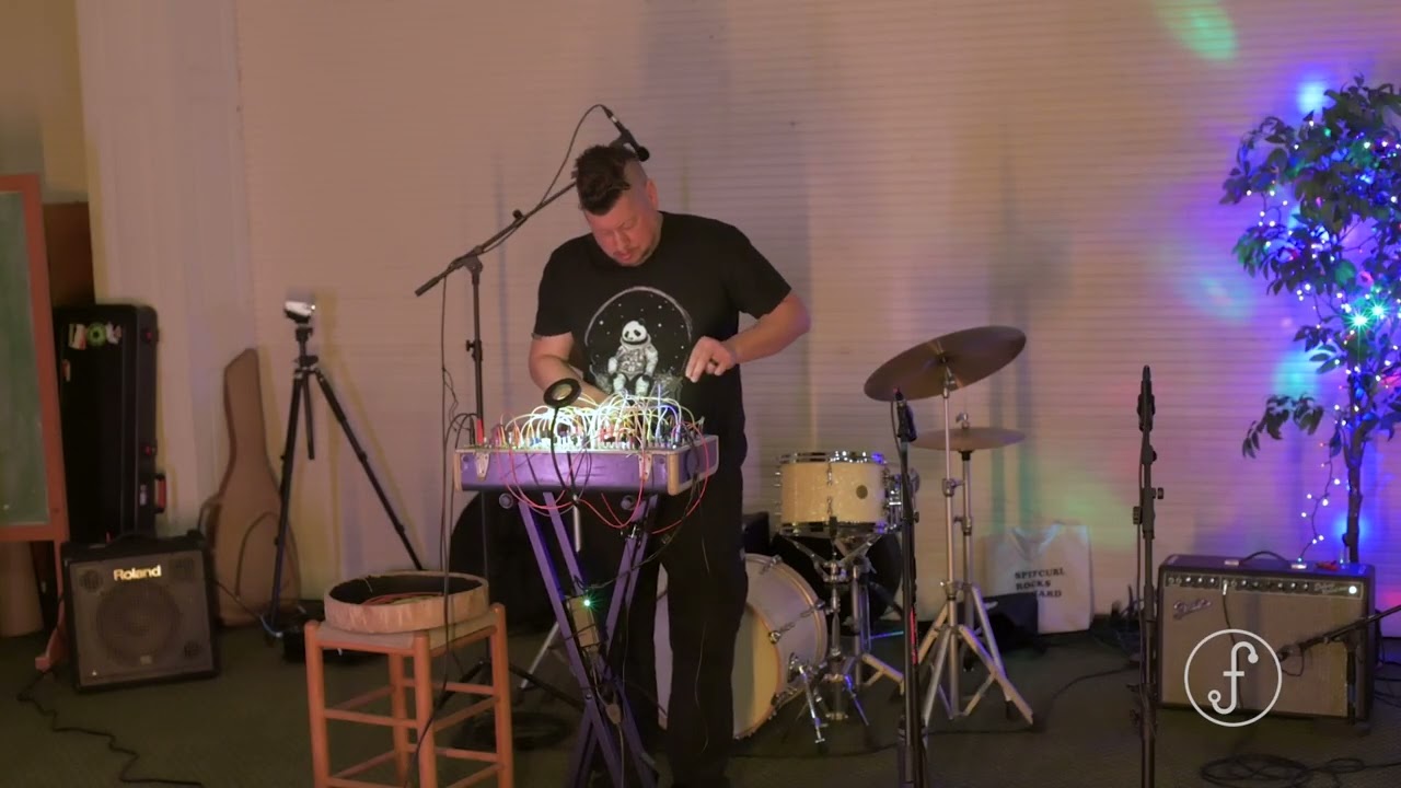 Performance: crawlinggiants