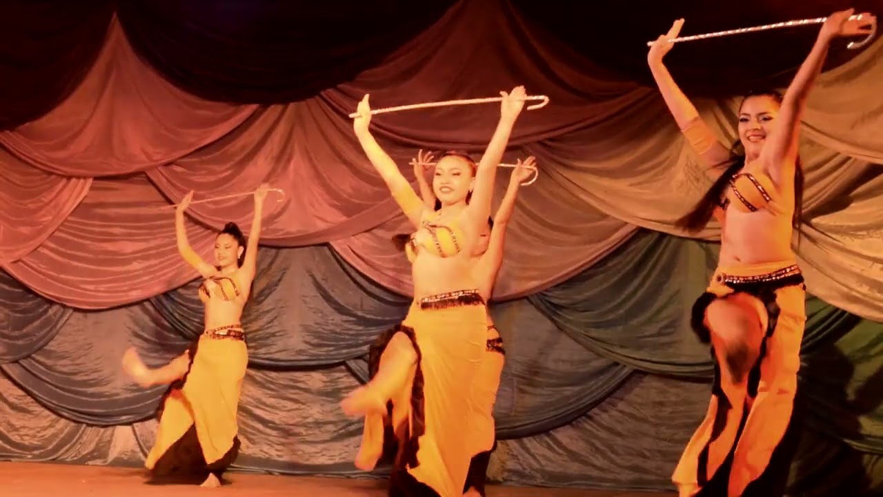 ESCUELA DE DANZAS ROCIO CASTILLO - GRUPO 
