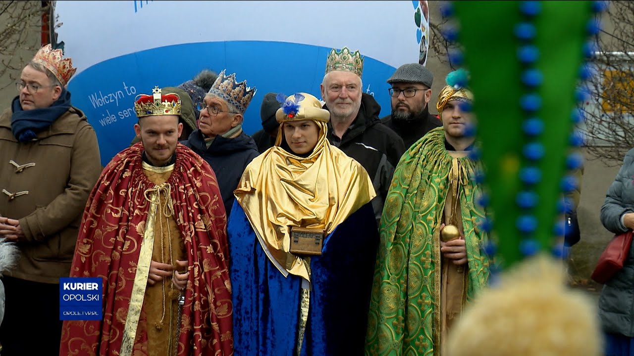 Mieszkańcy Wołczyna świętują Trzech Króli. Tradycyjny orszak przeszedł ulicami miasta