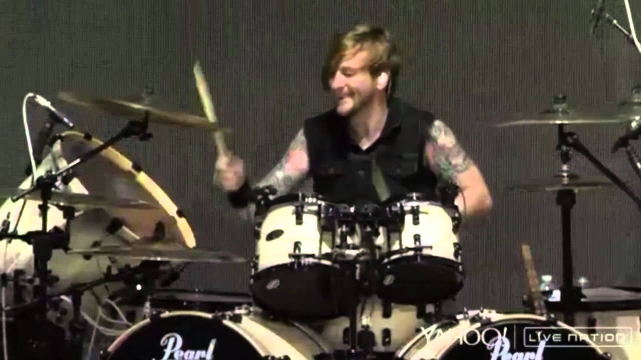 Bullet For My Valentine - Live at DTE Energy Music Theatre on 07.28.2015 (Full Show)