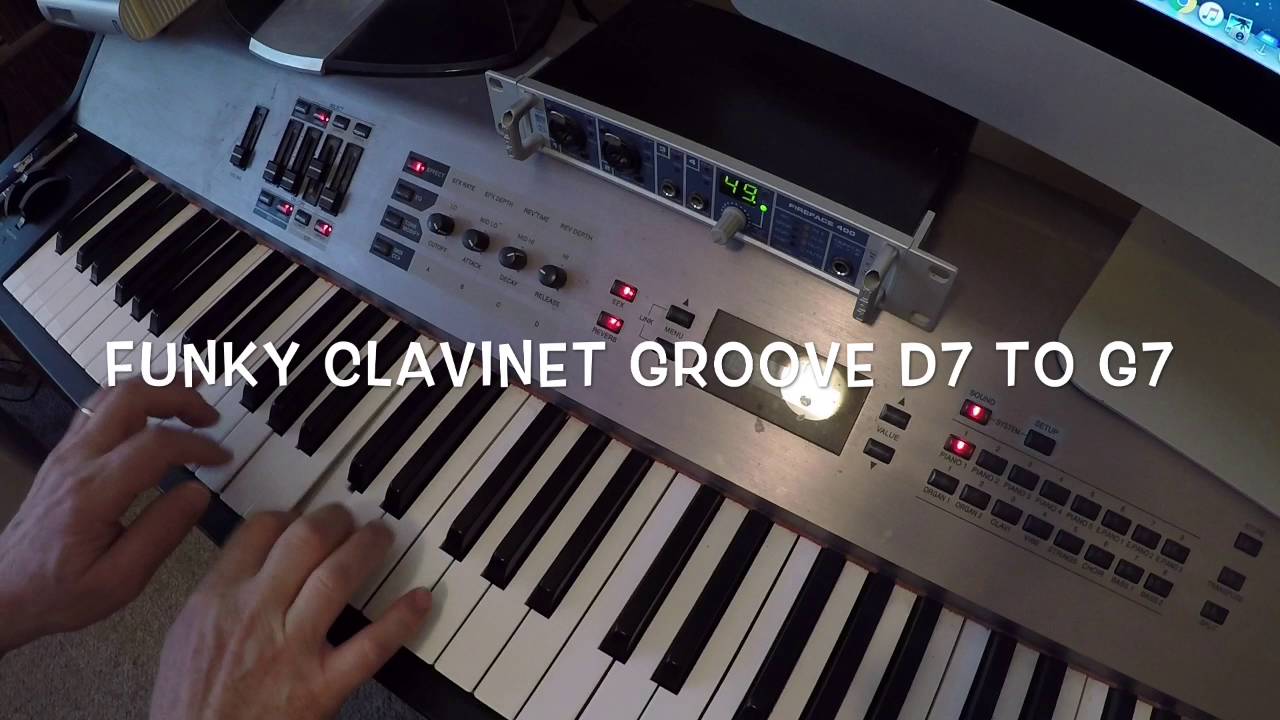 Funky Clavinet Riff Over The Chords D7 To G7