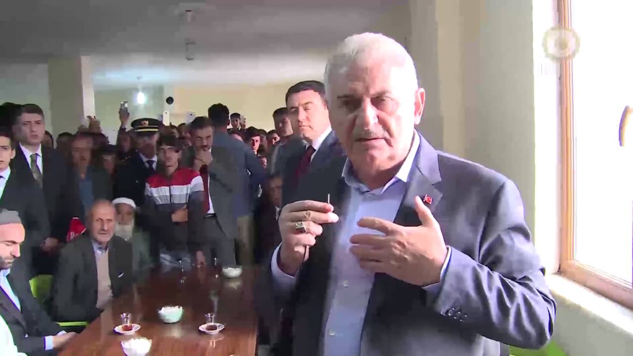 Başbakan Yıldırım'dan şehit köy korucusunun ailesine taziye ziyareti - 17.09.2016