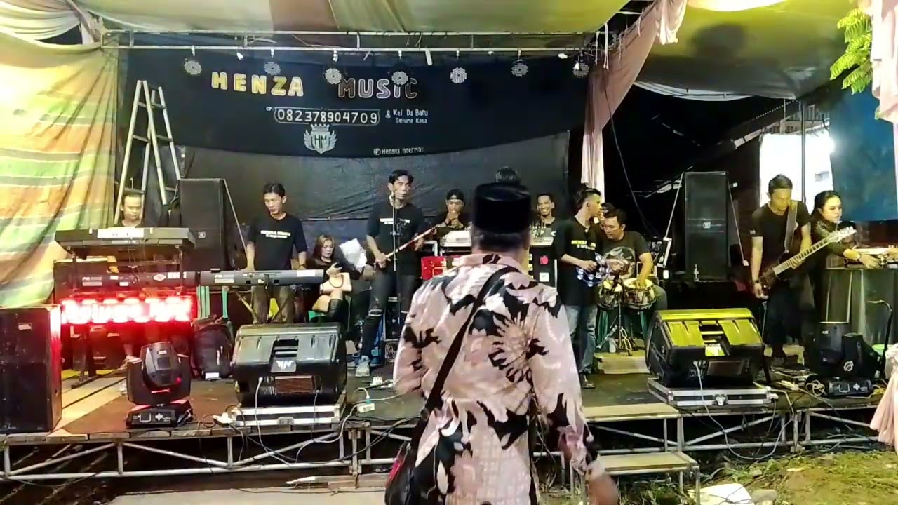 Keangkuhan vocal dodi bersama henzamusic seluma..srikuncuro pondok kelapa bengkulu