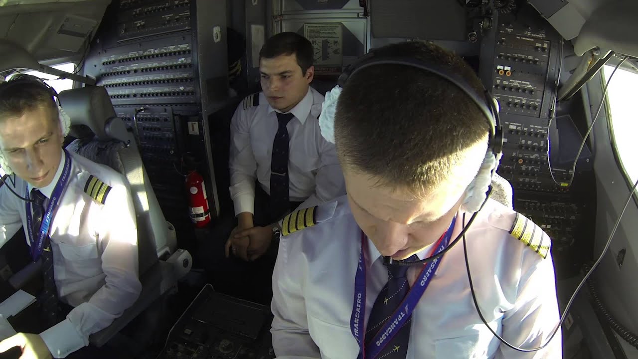 Boeing 737-500 (Рейс VKO - LED)