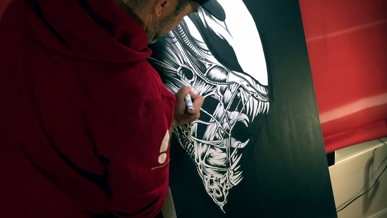 Speed drawing of Alien Xenomoprh with markers on canvas