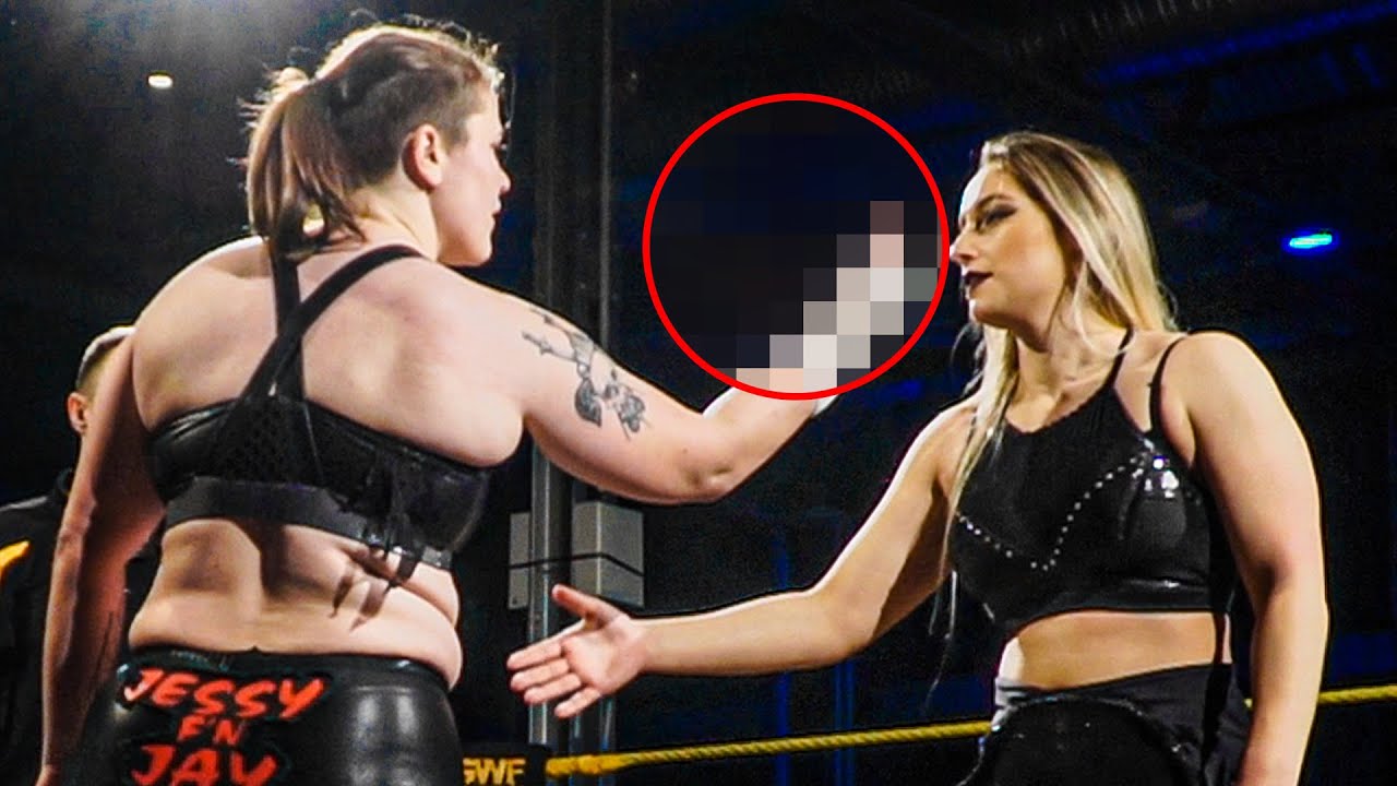 Women's Wrestling — International Title Fight